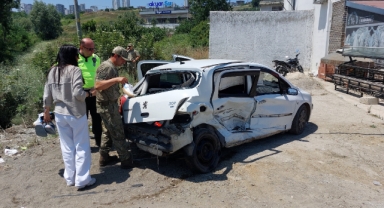 Polis aracı kaza yaptı: 2 polis ve 1 üsteğmen yaralandı