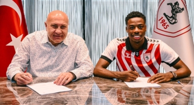Samsunspor, Hollandalı Anthony Musaba ile 4 yıllık sözleşme imzaladı