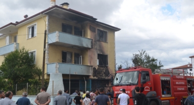Televizyonun patlaması 3 katlı evi küle çevirdi