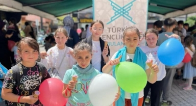 TÜGVA Bulancak’tan Gönülleri Isıtan Etkinlik: Yaz Okulu Öğrencileri Camide Buluştu 