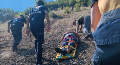 Uçuruma devrilen ATV aracındaki 2 kişi yaralandı