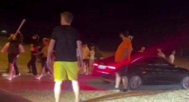 'Yan baktın' kavgası kanlı bitti: Polis yaralandı, 3 kişi tutuklandı
