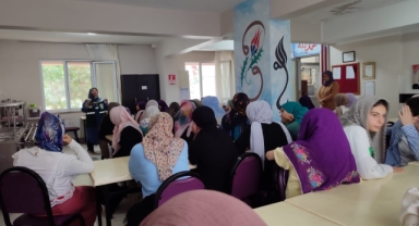 Yeşilay’dan Giresun’daki Öğrencilere Bilinçli Teknoloji Kullanımı Semineri