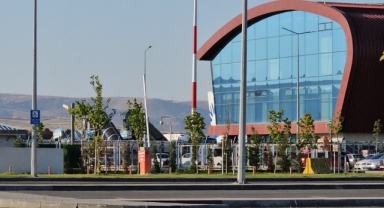 Yolcu uçağında uyuşturucu operasyonu: 1 gözaltı