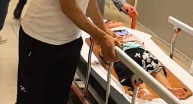 2 yaşındaki çocuk balkondan düştü