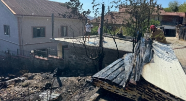 Ağaçlık alanda çıkan yangın söndürüldü