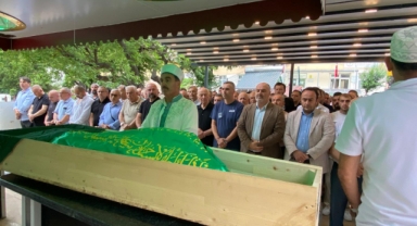 AK Parti Giresun İl Başkanı Yılmaz'dan Emine Akın İçin Taziye Mesajı