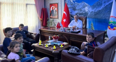 Aydındere Belediye Başkanı Demir Genç Misafirleri Ağırladı