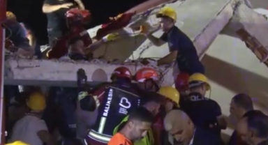 Balıkesir'deki depremde yıkılan binadaki 6 kişinin 6'sı da sağ kurtarıldı