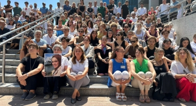 Boşanma Aşamasındaki Eşi Tarafından Vahşice Katledilen Kadın İçin TBMM’de Sessiz Anma Töreni Düzenlendi