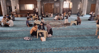 Espiye'de Yaz Kur'an Kursu Öğrencileri Bilgi Yarışmasında Ter Döktü