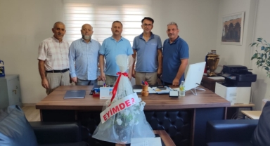 Eynesil Hacı Mustafa Eren Hafız İmam Hatip Ortaokulu’nda Göreve Başlayan Hulusi Çınar’a EYİMDER Heyetinden Anlamlı Ziyaret