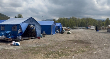 Fındık işçilerinin çadır hayatında her şey var, su ve elektrik yok