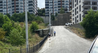 Giresun Belediyesine Ait Çöp Kamyonu Devrildi: Kaza Paniğe Yol Açtı