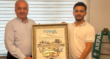 Giresun'da Gençlik Projeleri İçin Ortak İrade: TÜGVA İl Temsilcisi Aydın’dan Milletvekili Temür’e Anlamlı Hediye