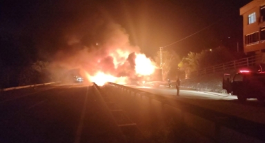 Giresun’da Tır Yangını: Karadeniz Sahil Yolu Trafiğe Kapandı