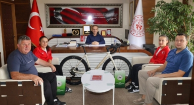 Giresunlu Milli Bisiklet Sporcularından, Müdür Ergün’e Ziyaret