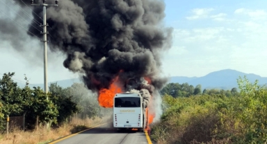 İşçi servisi alev topuna döndü