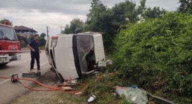 Kamyonetin devrilmesi sonucu 1 kişi öldü, 2 kişi yaralandı