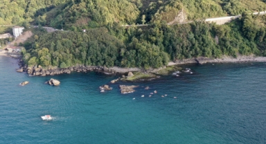 Karadeniz’in mavi sularında, alternatif su sporu yapmak isteyenler kürek sörfüyle buluşuyor