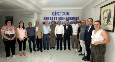 Milletvekili Ali Temür’den Giresun SMMM Odası'na Tebrik Ziyareti