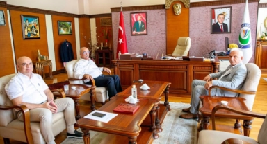Milletvekili Elmas’tan Giresun Üniversitesi’ne Ziyaret