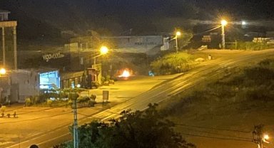 Ordu'da çöp konteynerinde çıkan yangın binaya sıçramadan söndürüldü