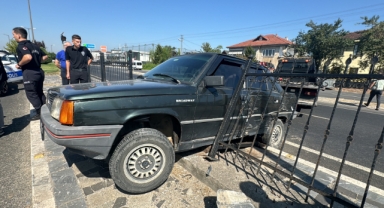 Otomobille silobas dorse takılı tırın çarpıştığı kazada 7 kişi yaralandı