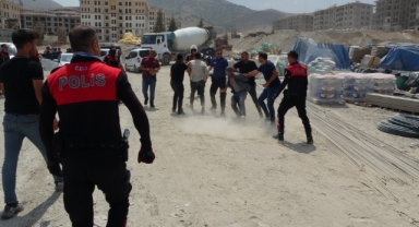 Şantiyede silahlı-bıçaklı kavga: 2'si ağır 7 yaralı