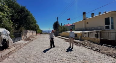 Şebinkarahisar’da Yol ve Parke Çalışmaları Tüm Hızıyla Sürüyor