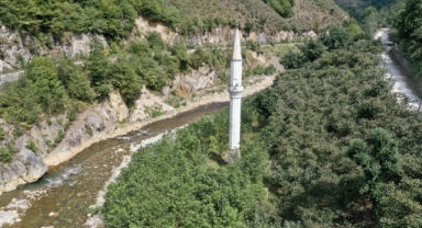 Sel Felaketinin İzleri Silinmiyor: Giresun'da O Minare Hâlâ Ayakta