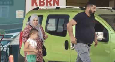 Üzerine parfüm sıkıp çakmak yakan çocuk yaralandı