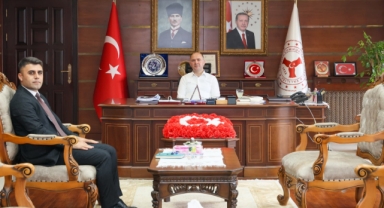 Vali Serdengeçti, Yeni Göreve Başlayan Çamoluk ve Çanakçı Kaymakamlarını Ağırladı