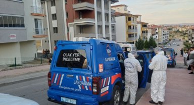 Yangın çıkan evde boşanma aşamasındaki çiftin cesedi bulundu