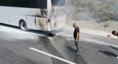 Yolcu otobüsünde yangın paniği