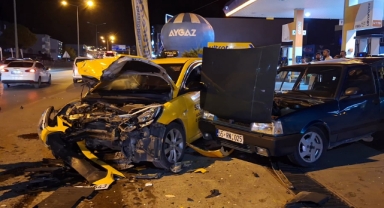 Zincirleme trafik kazasında 3 kişi yaralandı