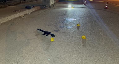 22 yaşındaki genç, sokak ortasında vurulmuş halde bulundu