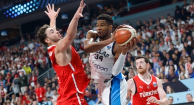 A Milli Erkek Basketbol Takımı Finalde!