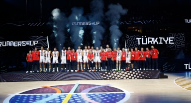 A Milli Erkek Basketbol Takımı ikinci kez Avrupa ikincisi oldu