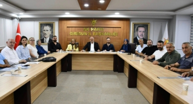 AK Parti Giresun’da Haftalık Yönetim Kurulu Toplantısı Yapıldı