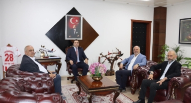 AK Parti Heyetinden Bulancak Kaymakamı Tuncer’e Hayırlı Olsun Ziyareti