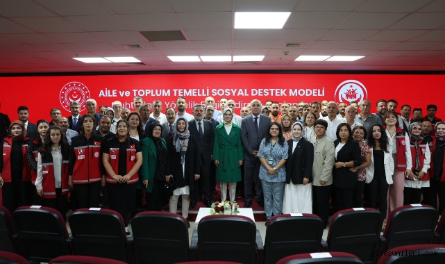 Bakan Göktaş muhtarlarla bir araya geldi