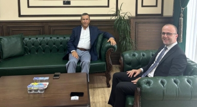 Emekli Vali Dr. Enis Yeter’den Dereli Kaymakamı Emrah Azman’a Ziyaret