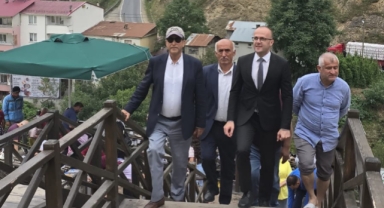 Eski Vali Enis Yeter ve Kaymakam Emrah Azman'dan Göksu Travertenleri Ziyareti