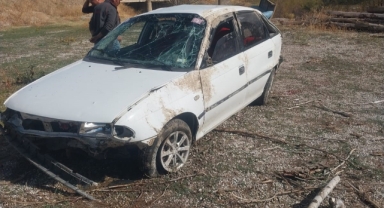 Feci Kaza! Otomobil Köprüden Uçtu: 1'i Ağır 2 Yaralı