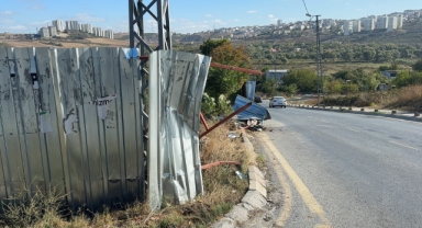 Feci Kazada Demir Parçası Kadın Sürücünün Bacağına Saplandı!
