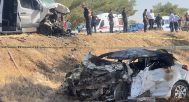 Genç sürücü yanarak hayatını kaybetti