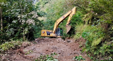 Giresun'un Doğusunda Heyelan Sonrası Zorlu Mesai