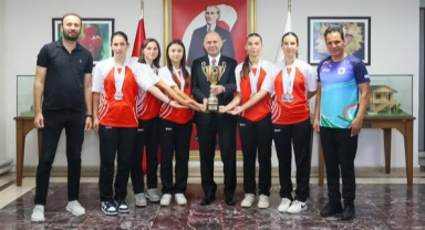 Giresun Valisi Serdengeçti’den Avrupa Şampiyonlarına Tebrik