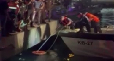 Kadıköy-Beşiktaş İskelesi’nde deniz düşen bir kişi kurtarıldı